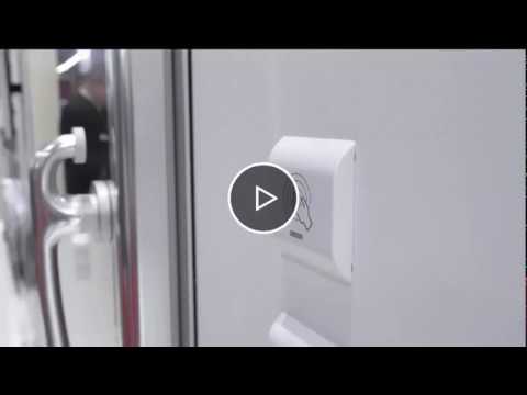 Automatismos GEZE Powerturn con interruptor de proximidad sin contacto GC 306